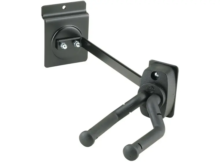 K&M 44170 Produktholder gitar, vinklet for butikkinnredning/rillepanel 